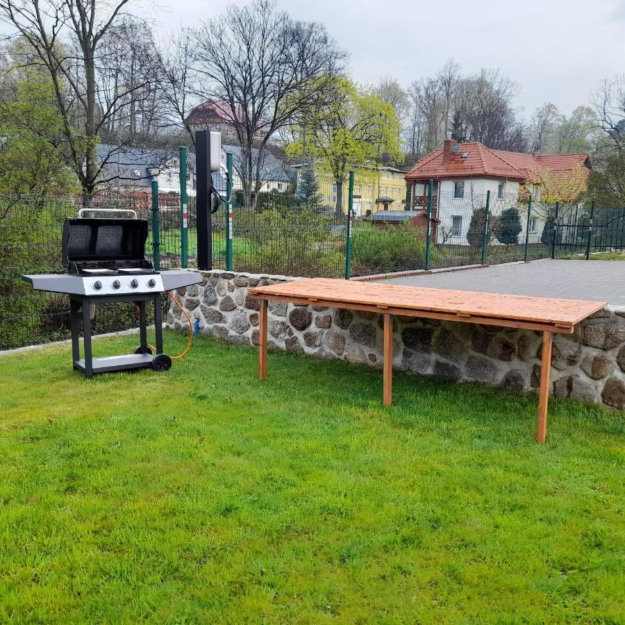 Апартаменты Dom Krawca - Pod Chojnikiem Еленя-Гура Экстерьер фото