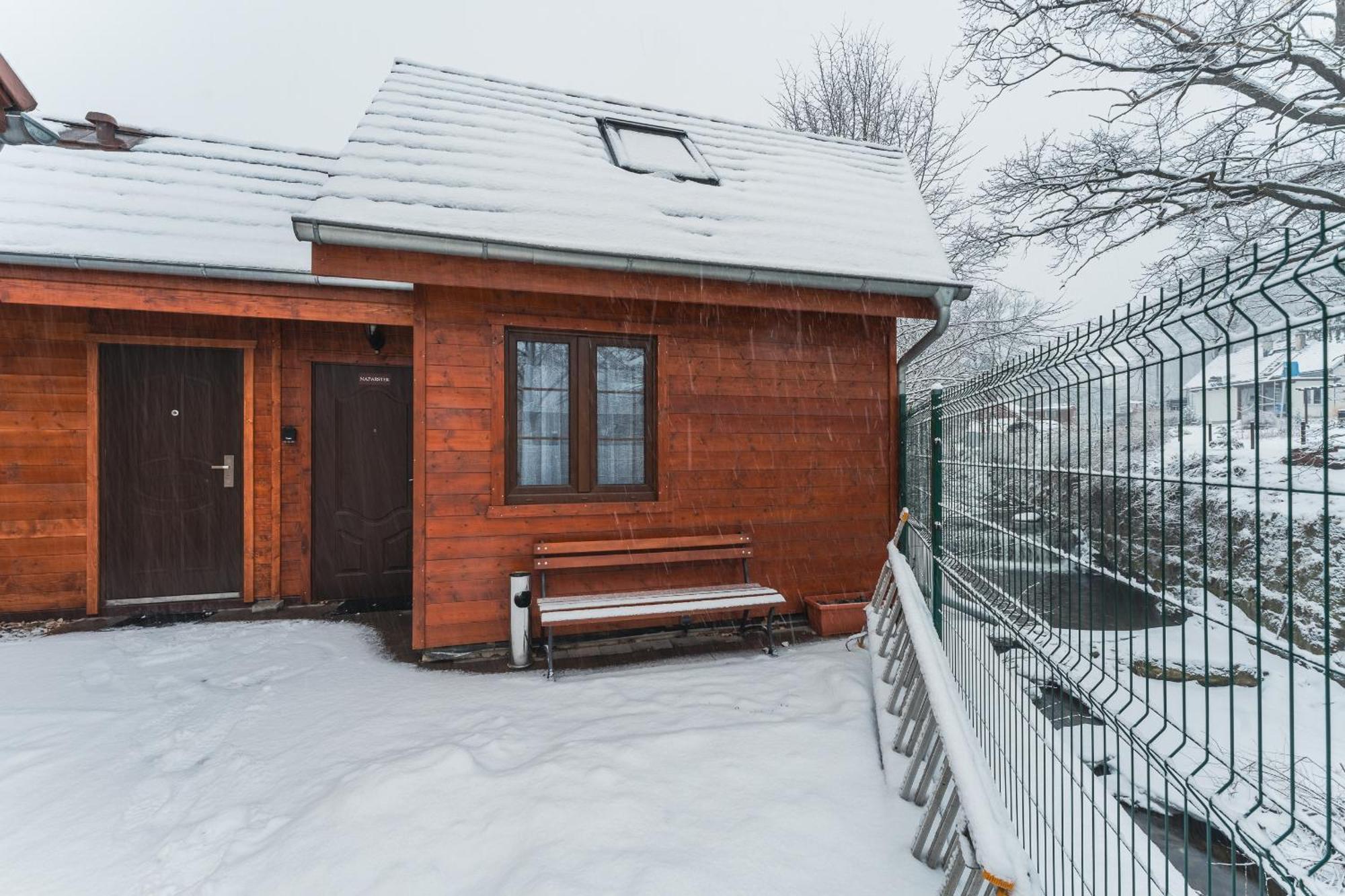 Апартаменты Dom Krawca - Pod Chojnikiem Еленя-Гура Экстерьер фото